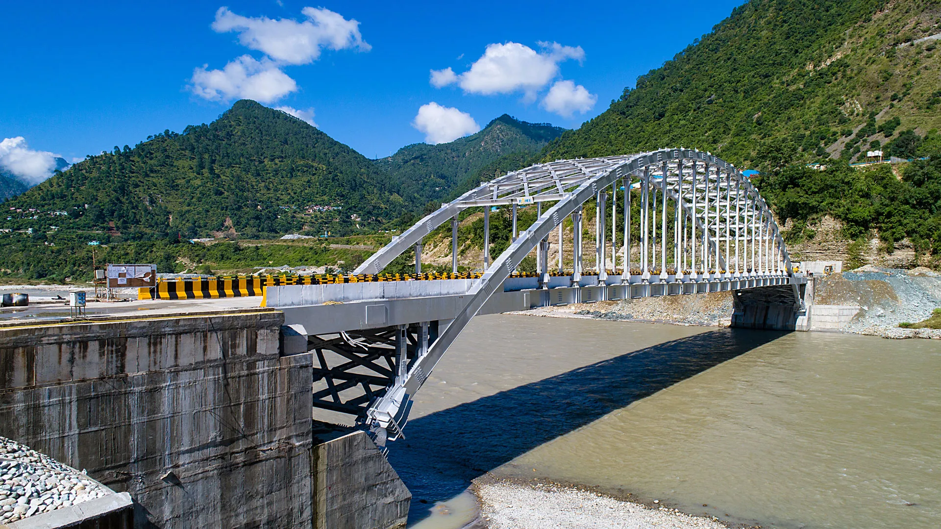 char dham yatra rail between rishikesh and karnaprayag